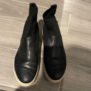 Zara Black and White Women's Sneakers